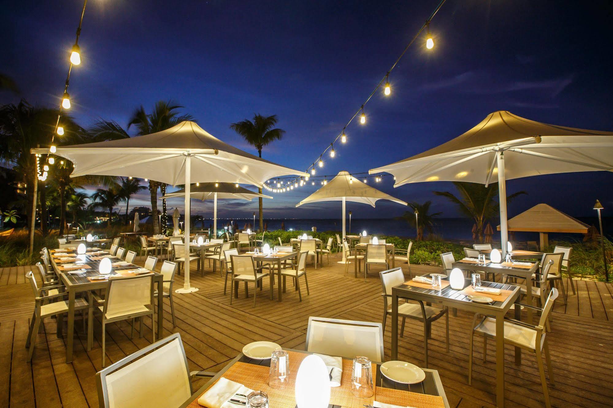 Ocean Club West Resort Грейс-Бэй Экстерьер фото